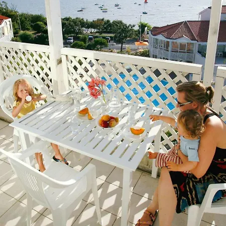 With A View On The Pool Or Sea Near Boyard Lejlighed