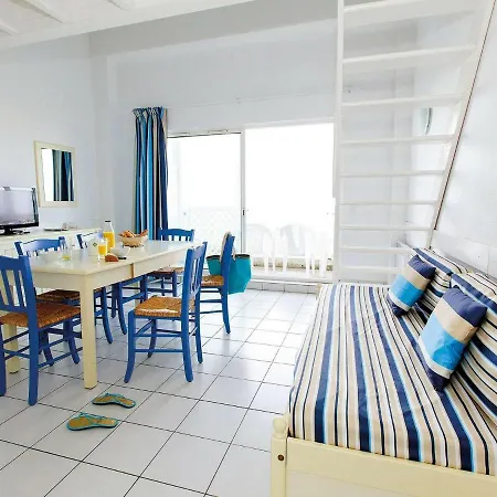 Lejlighed With A View On The Pool Or Sea Near Boyard *